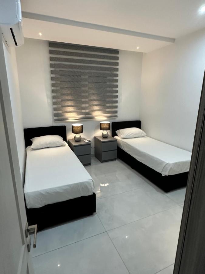 One100 Apartments Marsaxlokk Exterior foto